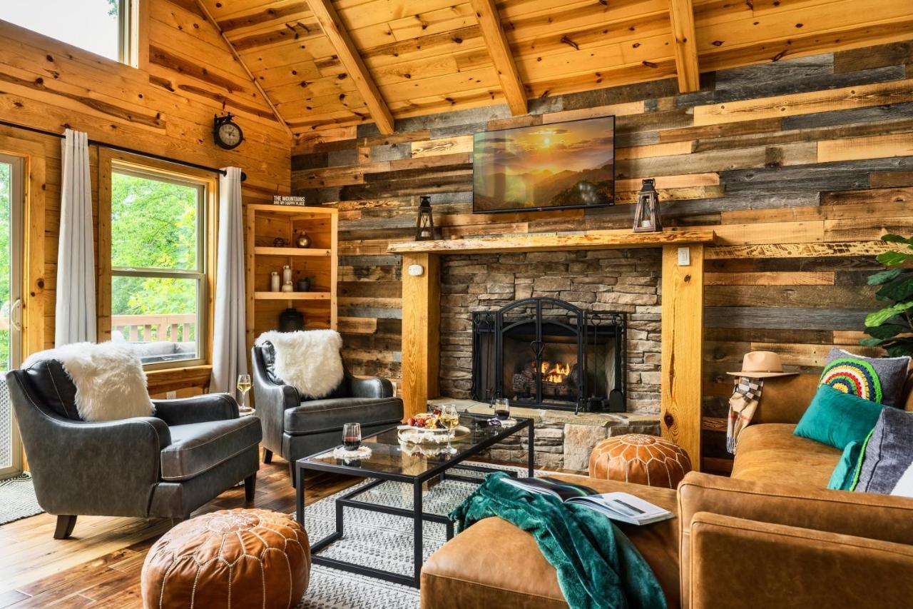 Mountainside - New Luxury Cabin-Fire Table-Hot Tub-3 Pools-Ps5-Bears Гетлинбург Екстериор снимка