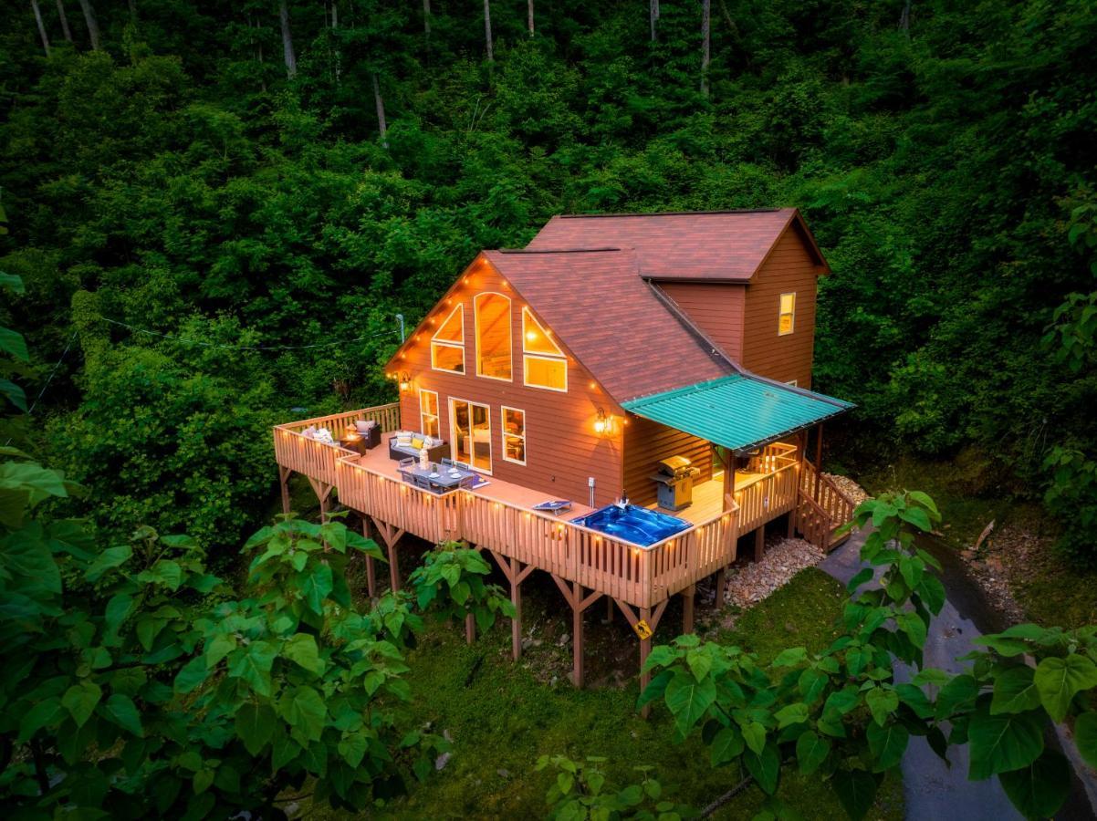 Mountainside - New Luxury Cabin-Fire Table-Hot Tub-3 Pools-Ps5-Bears Гетлинбург Екстериор снимка