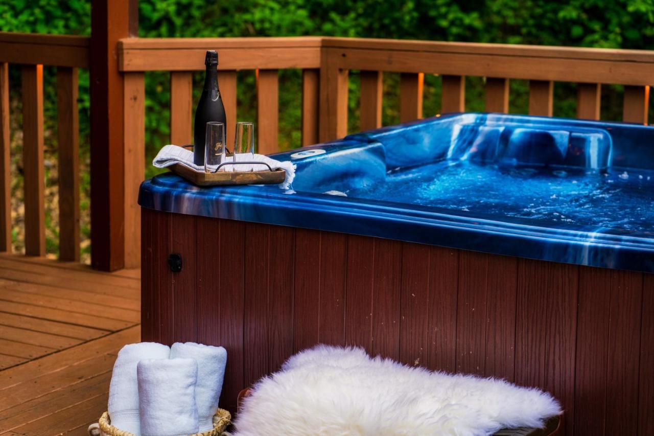 Mountainside - New Luxury Cabin-Fire Table-Hot Tub-3 Pools-Ps5-Bears Гетлинбург Екстериор снимка