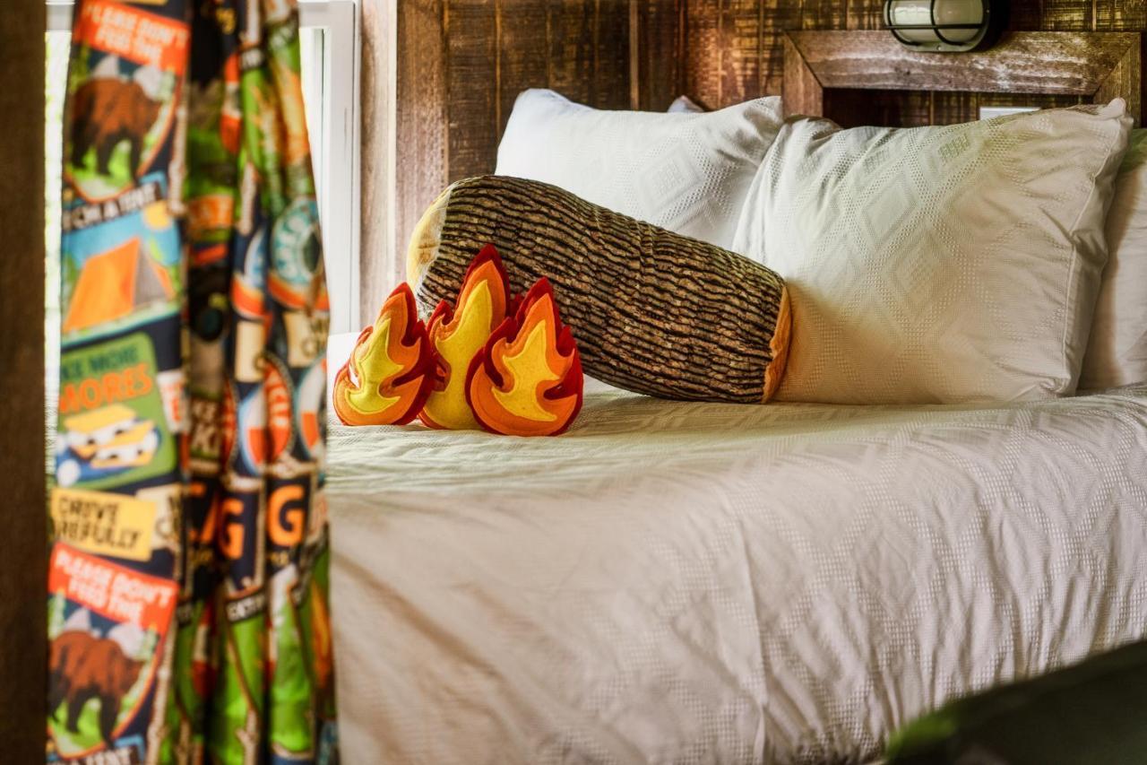 Mountainside - New Luxury Cabin-Fire Table-Hot Tub-3 Pools-Ps5-Bears Гетлинбург Екстериор снимка